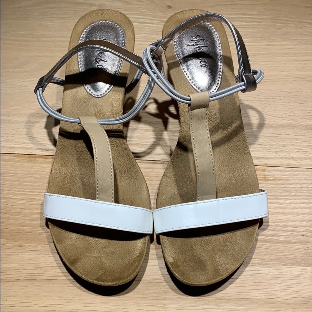 Style Co Wedges women’s size 6.5